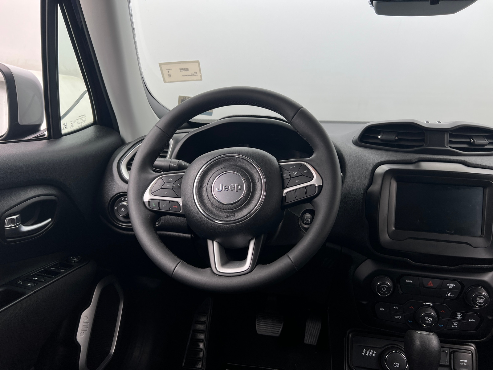 Thumbnail: 2021 Jeep Renegade - 5