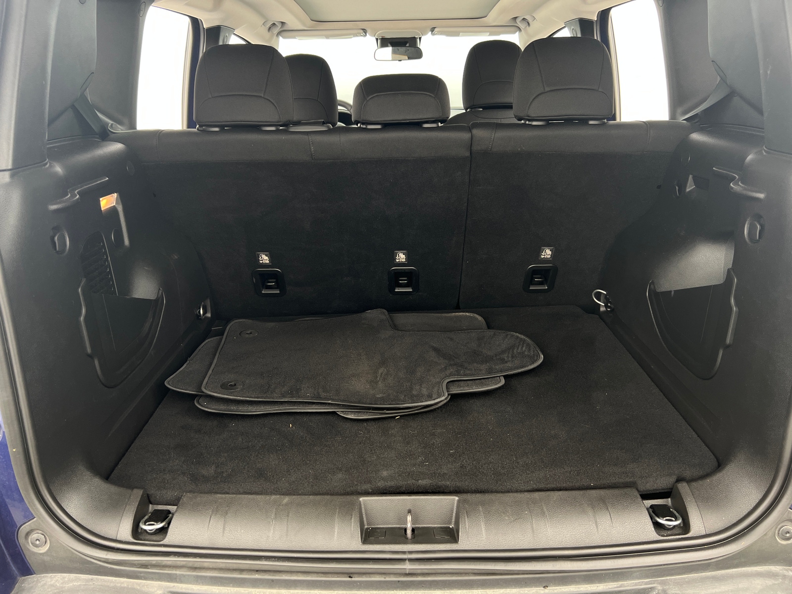 Thumbnail: 2021 Jeep Renegade - 7