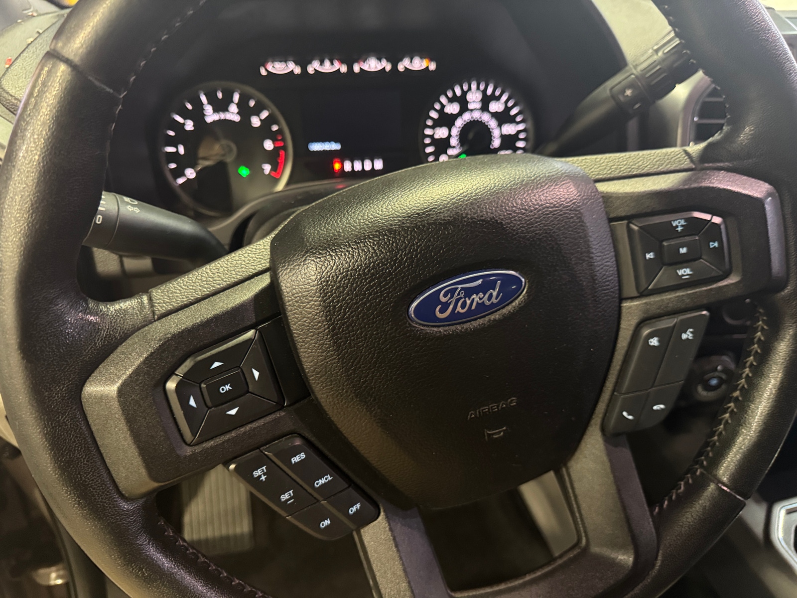 Thumbnail: 2018 Ford Econoline - 5