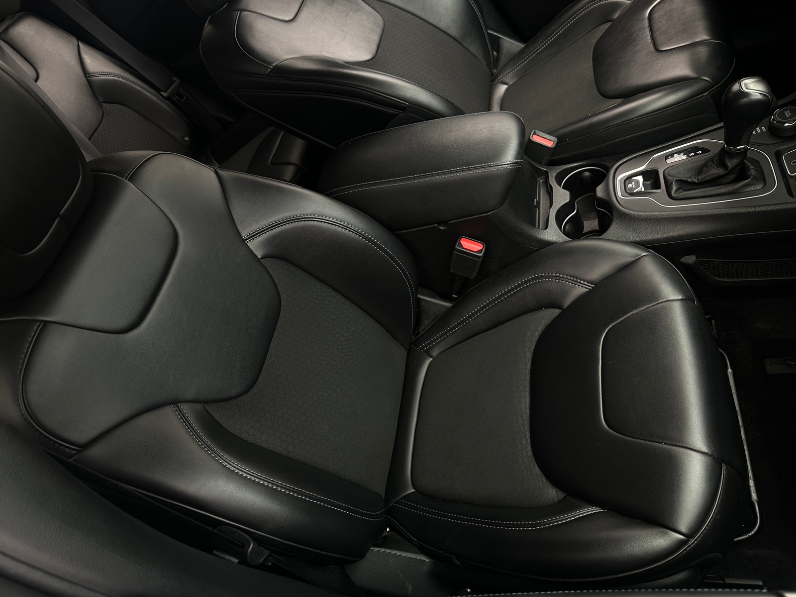 Thumbnail: 2019 Jeep Cherokee - 2