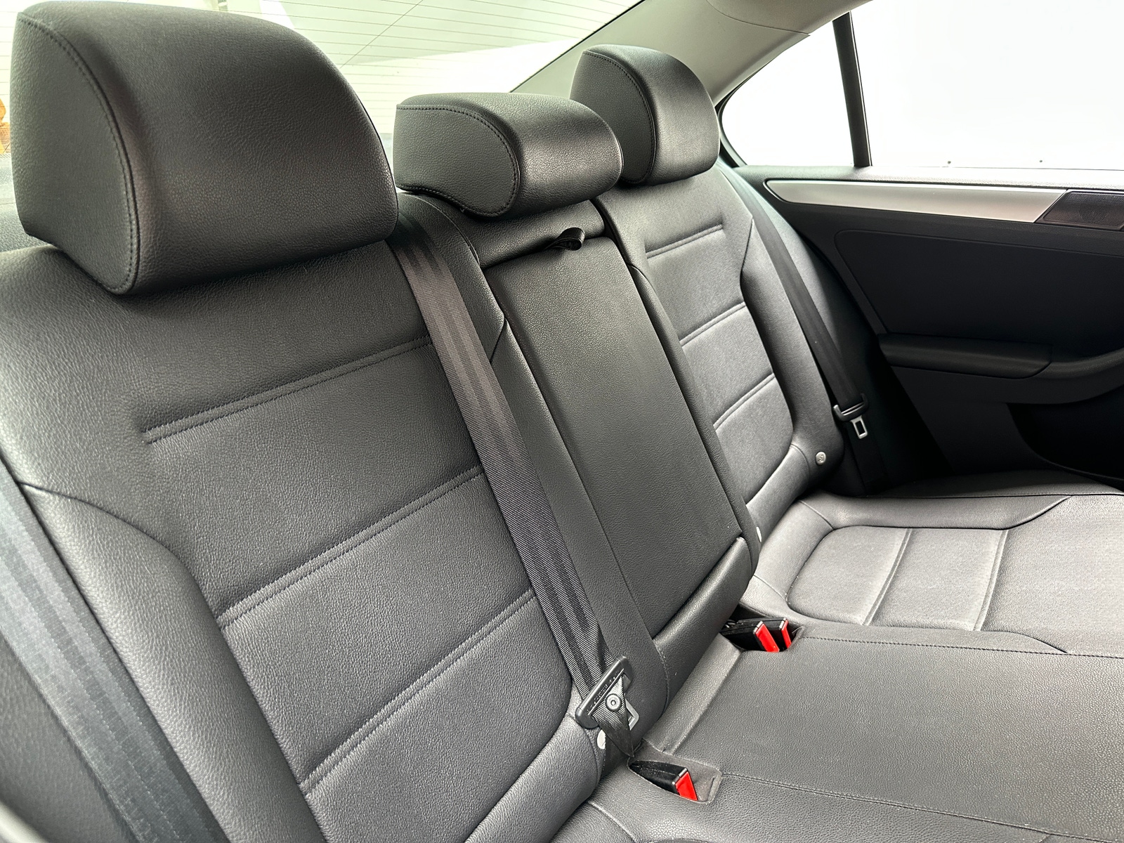 Thumbnail: 2012 Volkswagen Jetta - 5