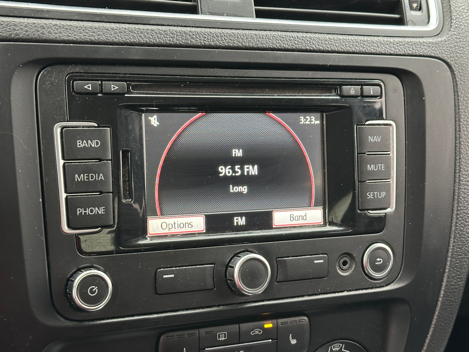 Thumbnail: 2012 Volkswagen Jetta - 3