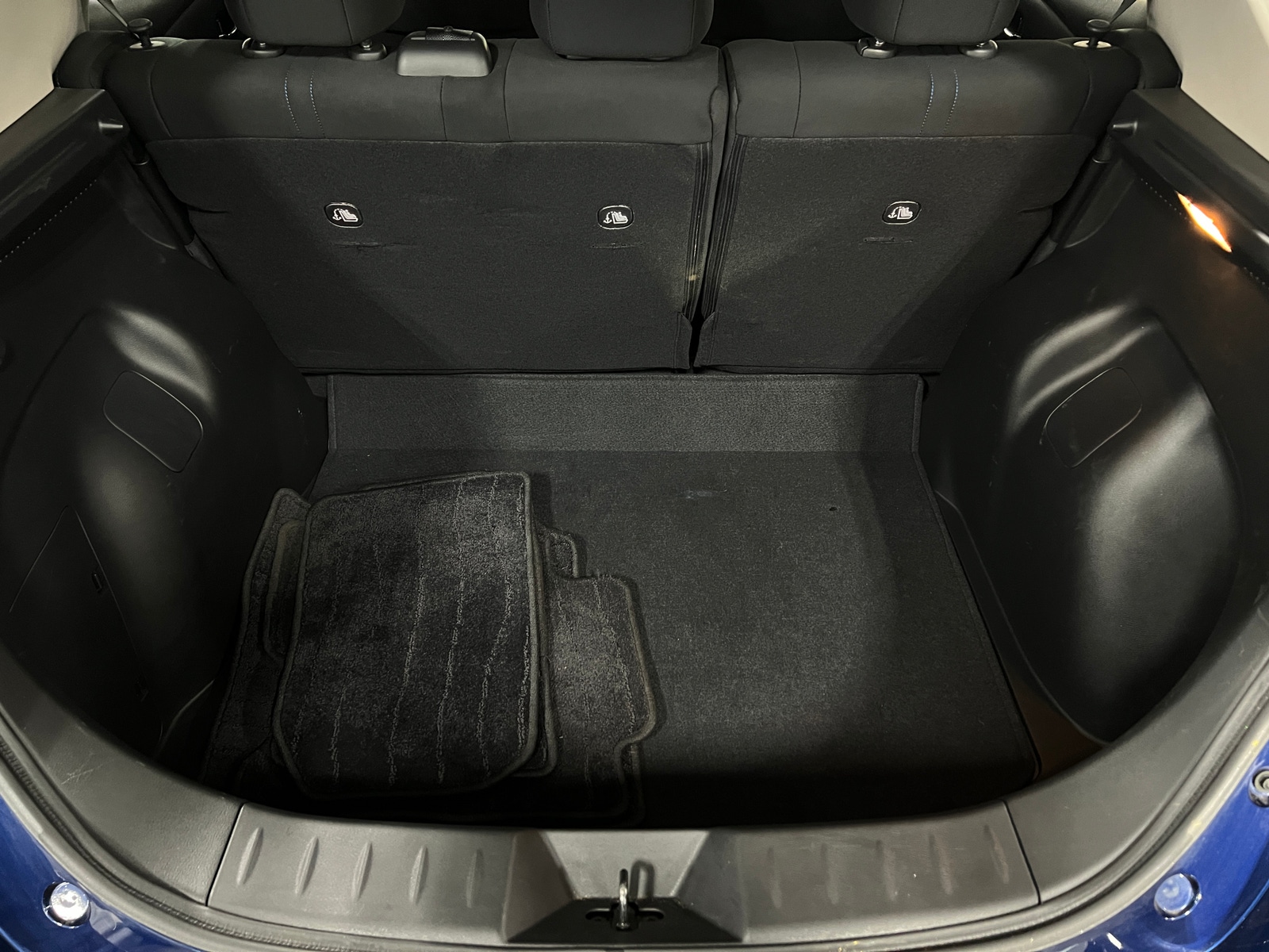 Thumbnail: 2024 Nissan Leaf - 7