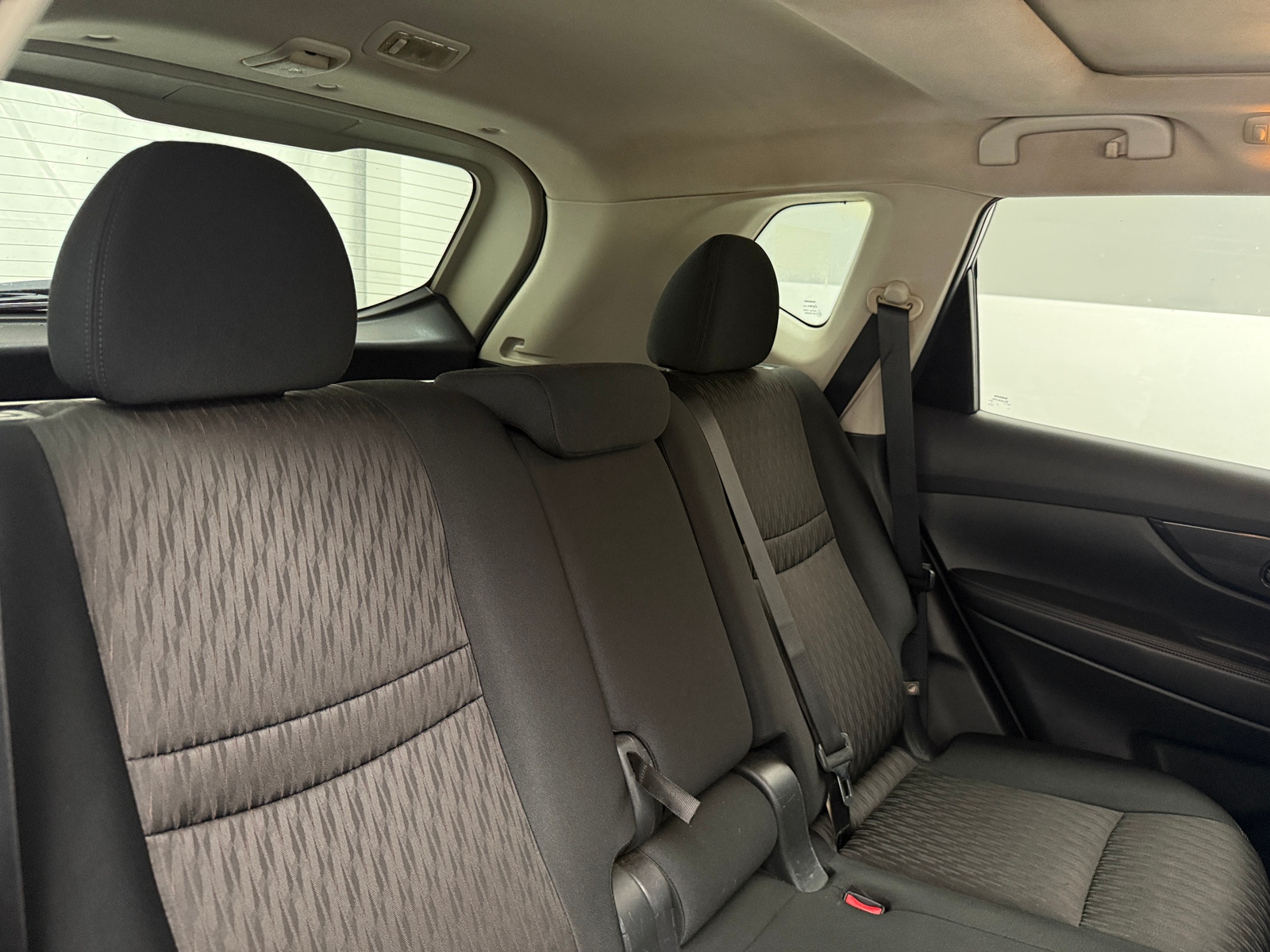 Thumbnail: 2017 Nissan Rogue - 6