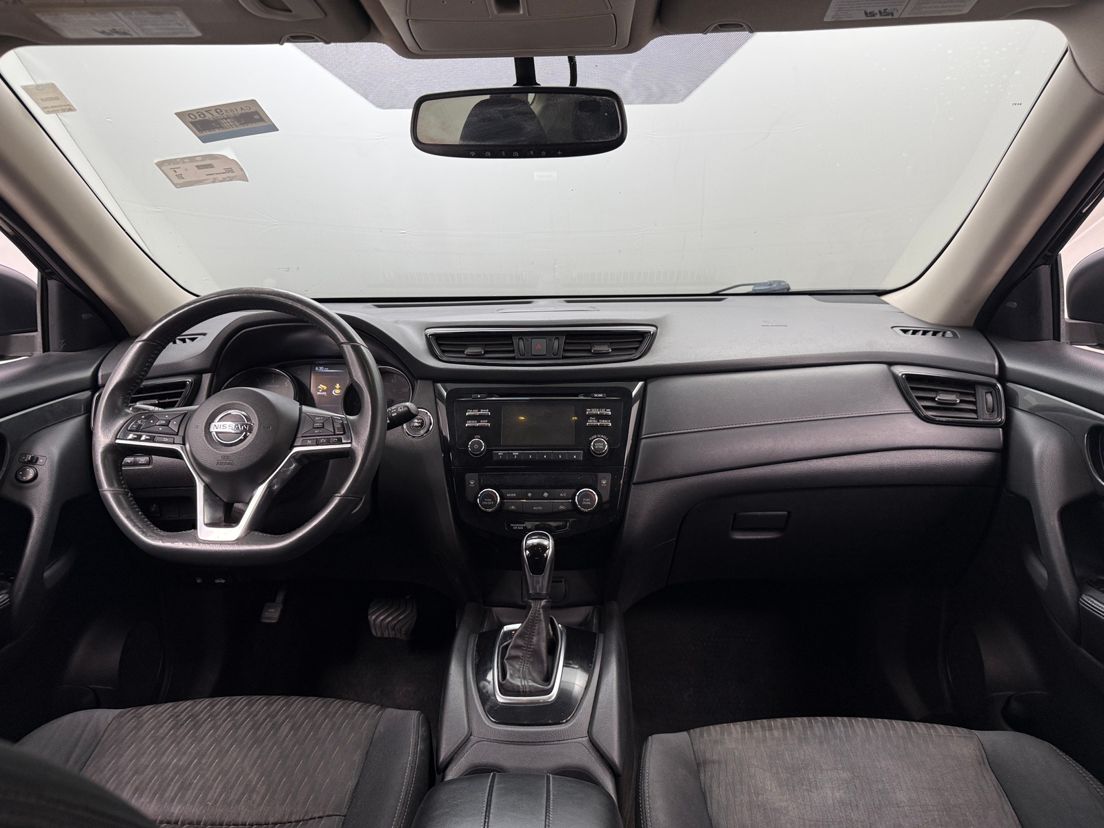 Thumbnail: 2017 Nissan Rogue - 3