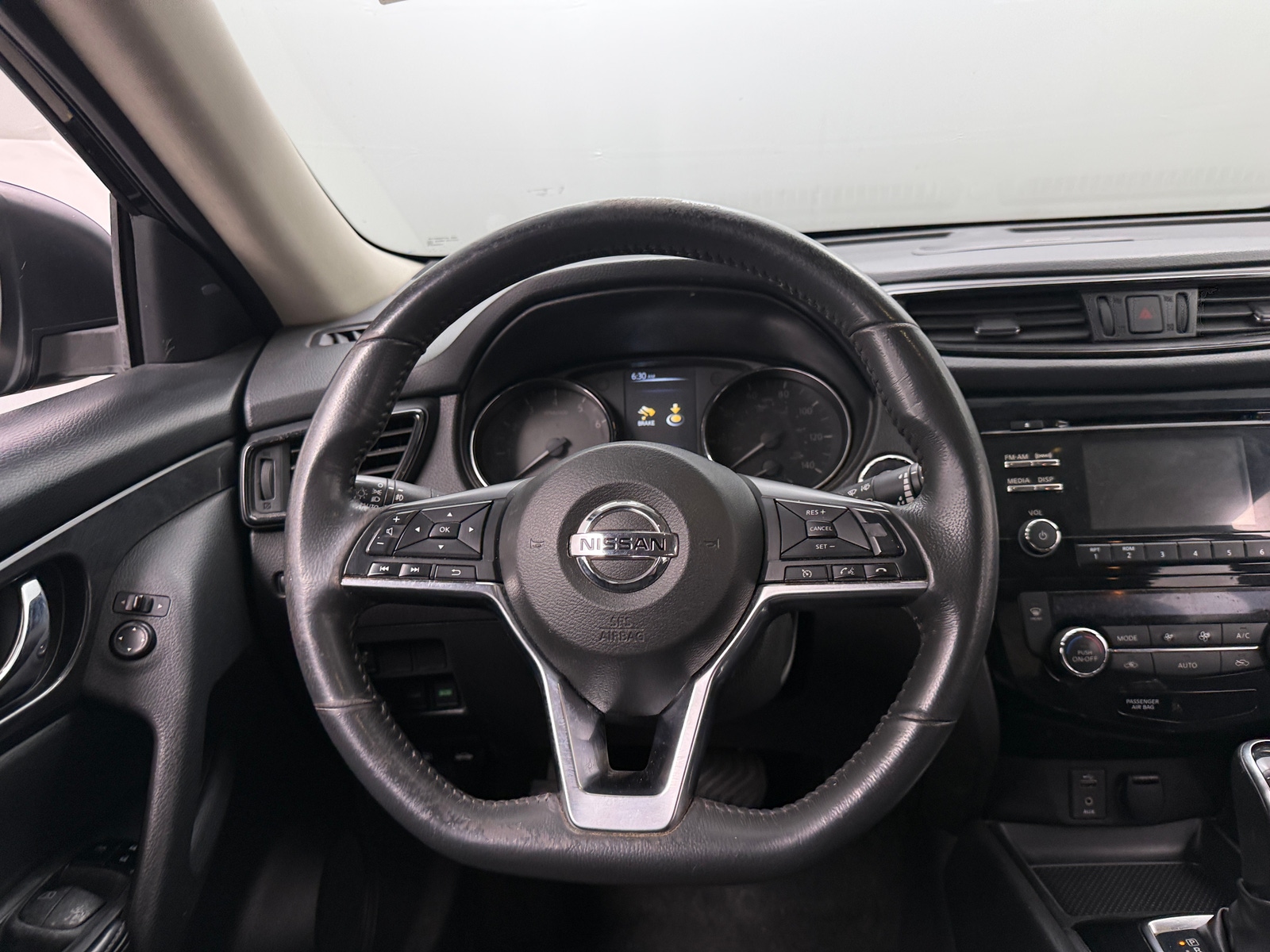 Thumbnail: 2017 Nissan Rogue - 5