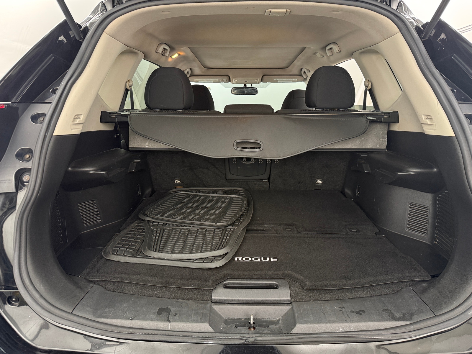 Thumbnail: 2017 Nissan Rogue - 7