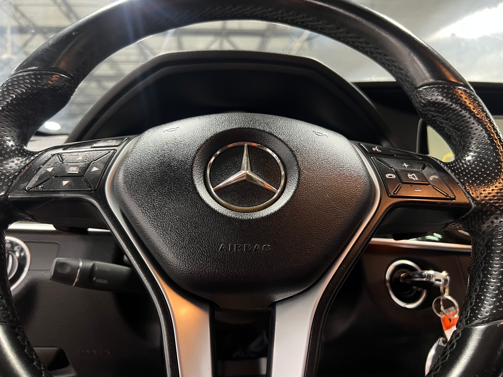 Thumbnail: 2016 Mercedes-Benz E-Class - 4