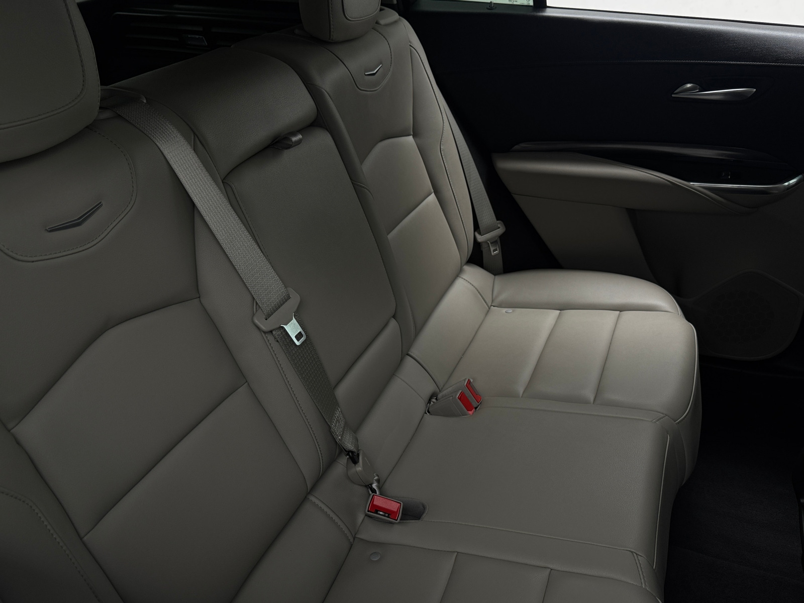 Thumbnail: 2021 Cadillac XT4 - 5