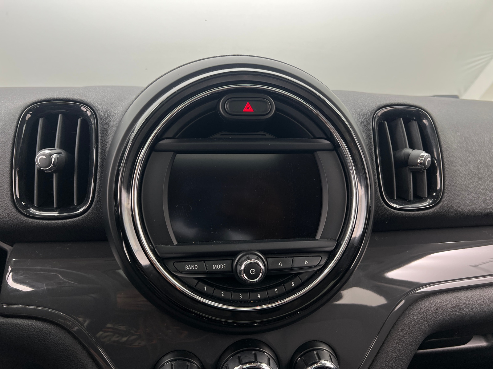 Thumbnail: 2017 MINI Cooper Countryman - 3