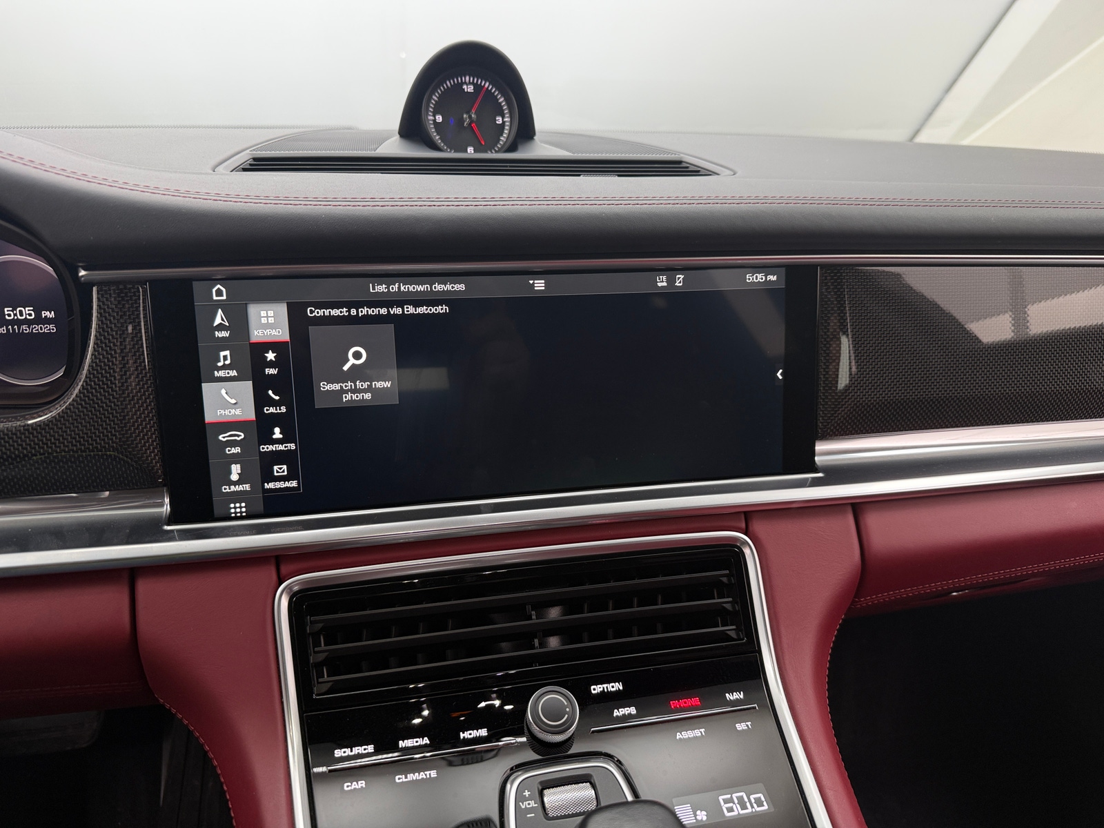 Thumbnail: 2018 Porsche Panamera - 3