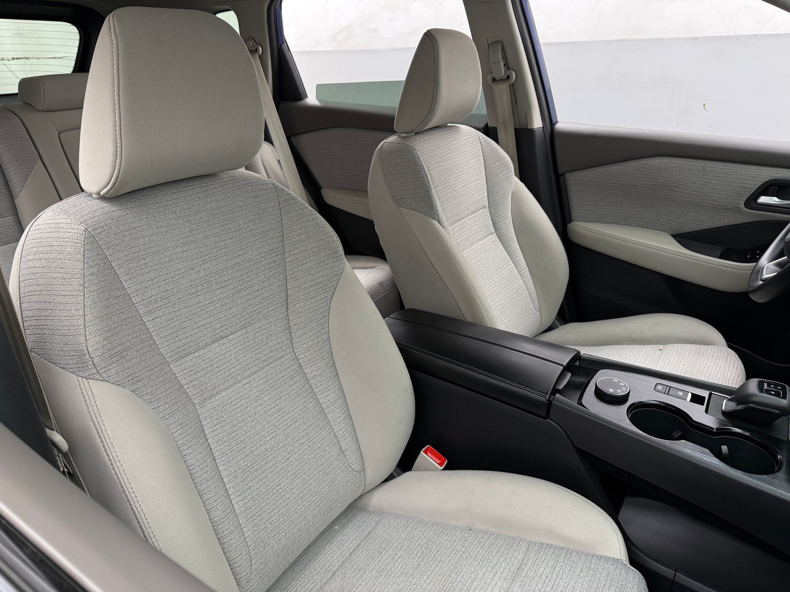 Thumbnail: 2022 Nissan Rogue - 2