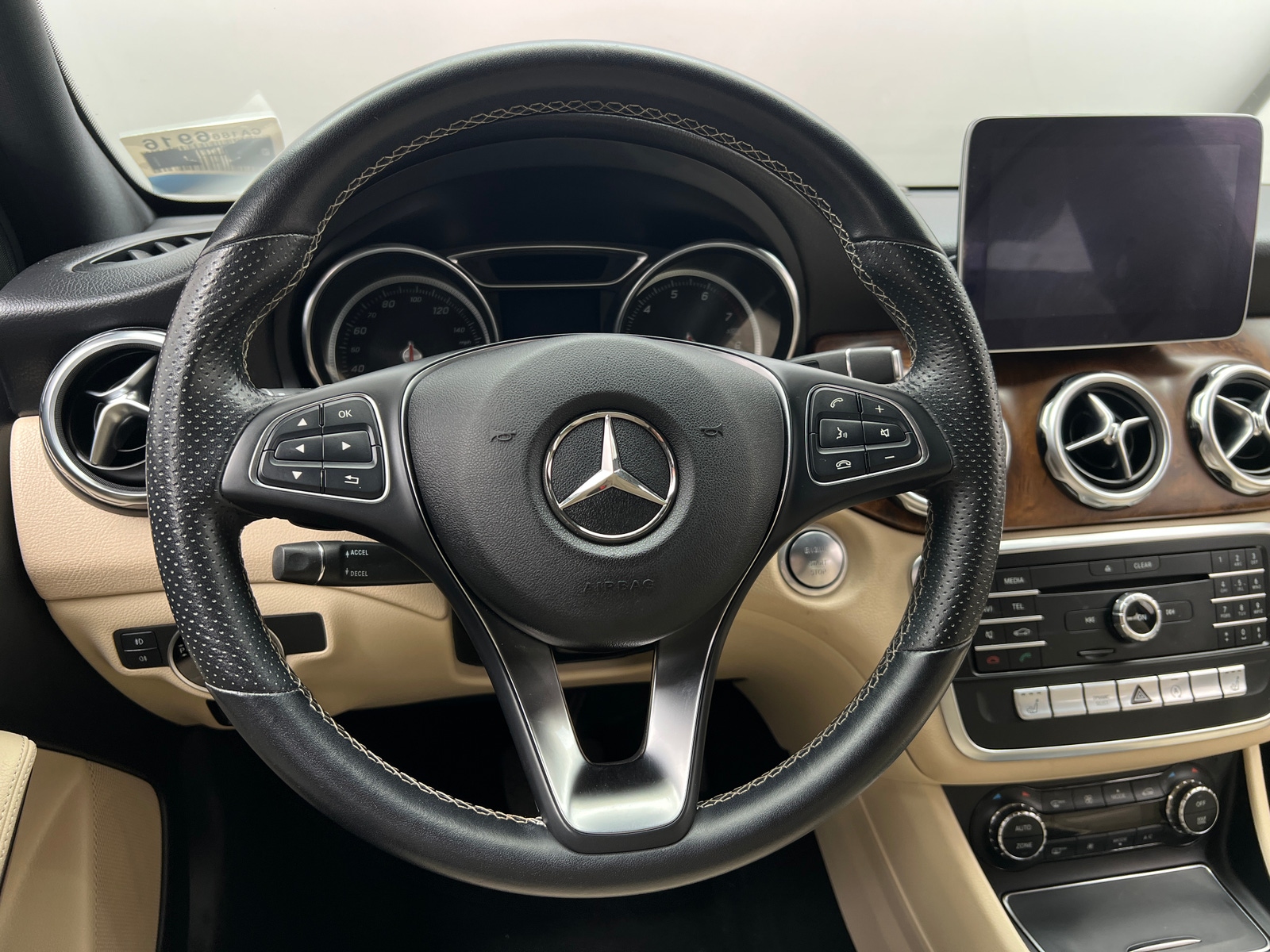 Thumbnail: 2020 Mercedes-Benz GLA - 5