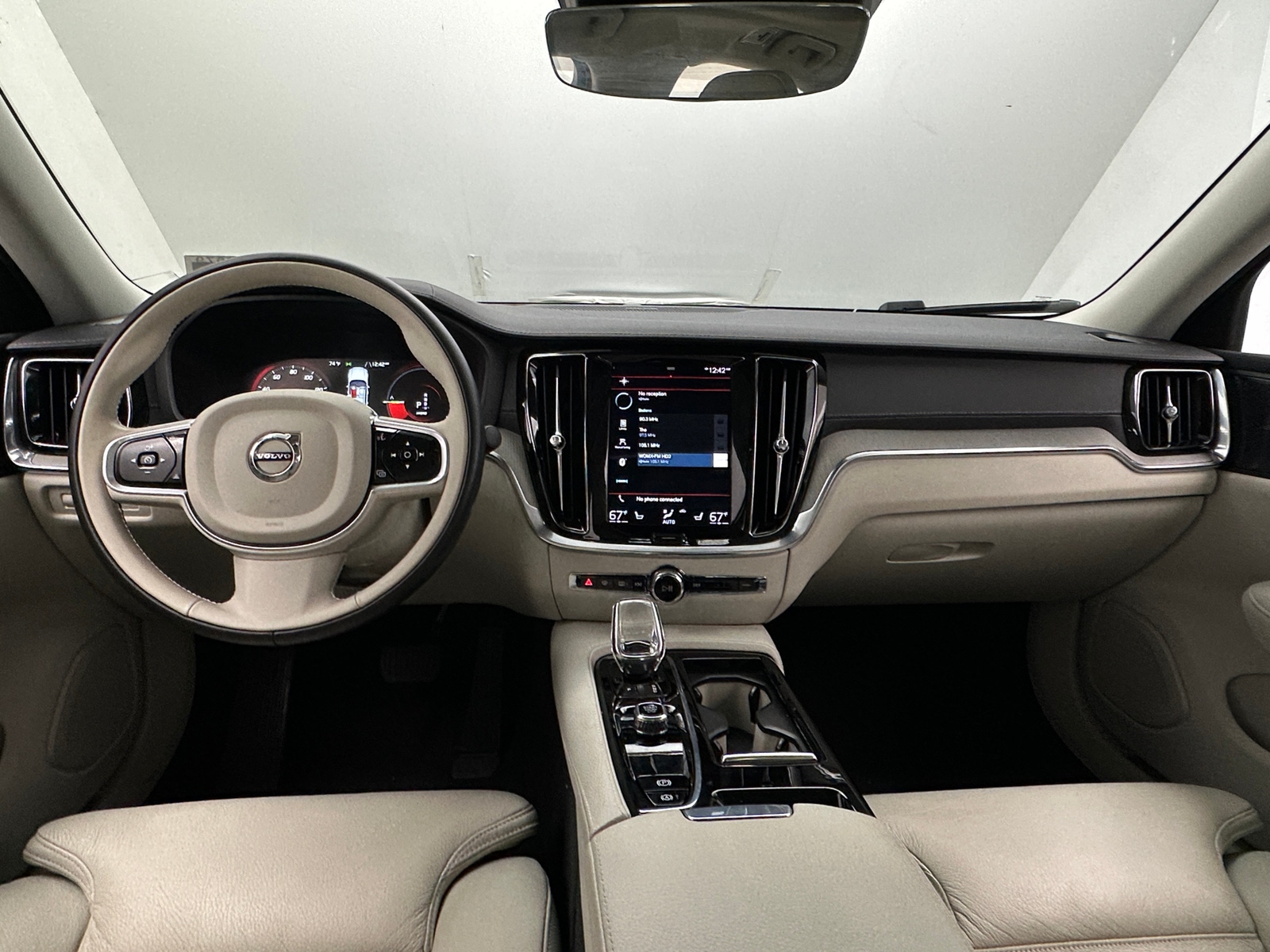 Thumbnail: 2022 Volvo S60 - 2