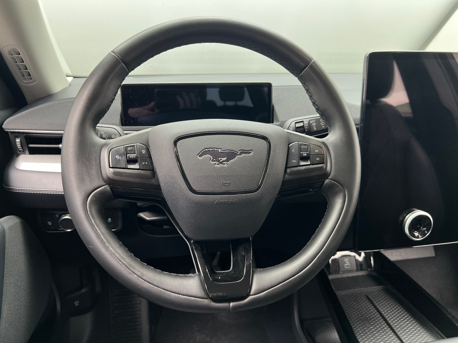 Thumbnail: 2021 Ford Mustang Mach-E - 4