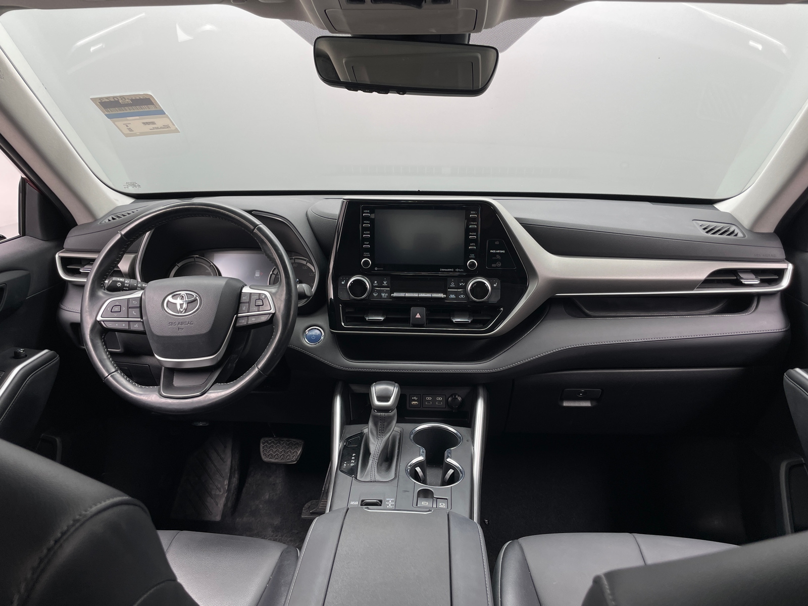 Thumbnail: 2022 Toyota Highlander - 3