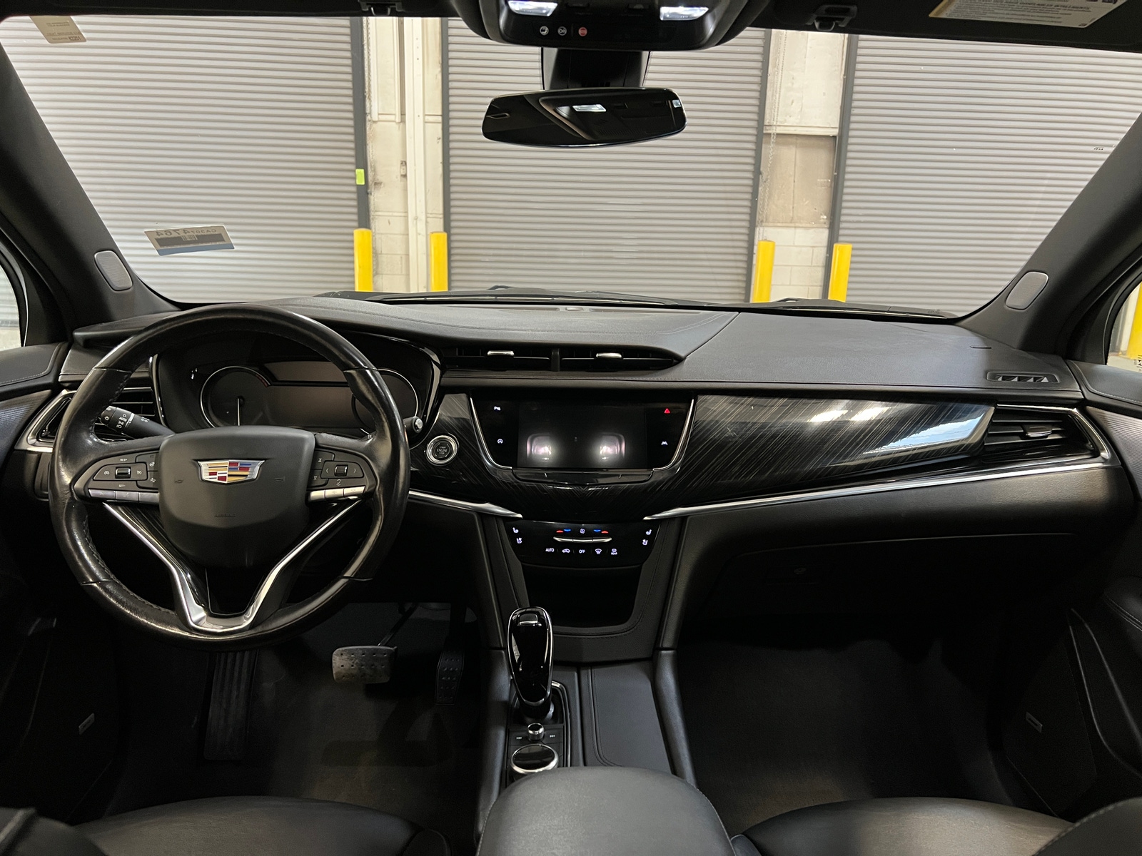 Thumbnail: 2023 Cadillac XT6 - 2