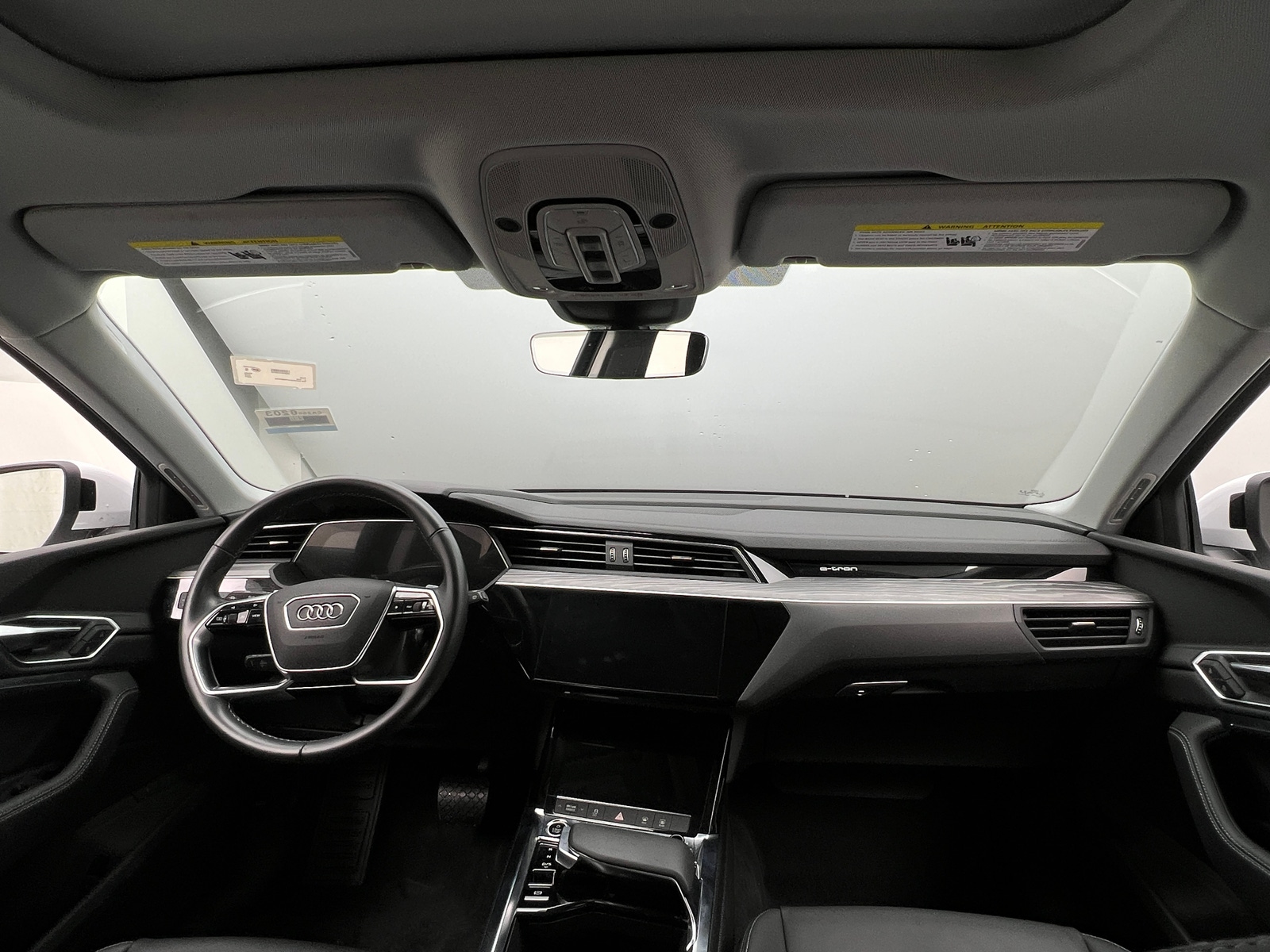 Thumbnail: 2023 Audi e-tron - 2