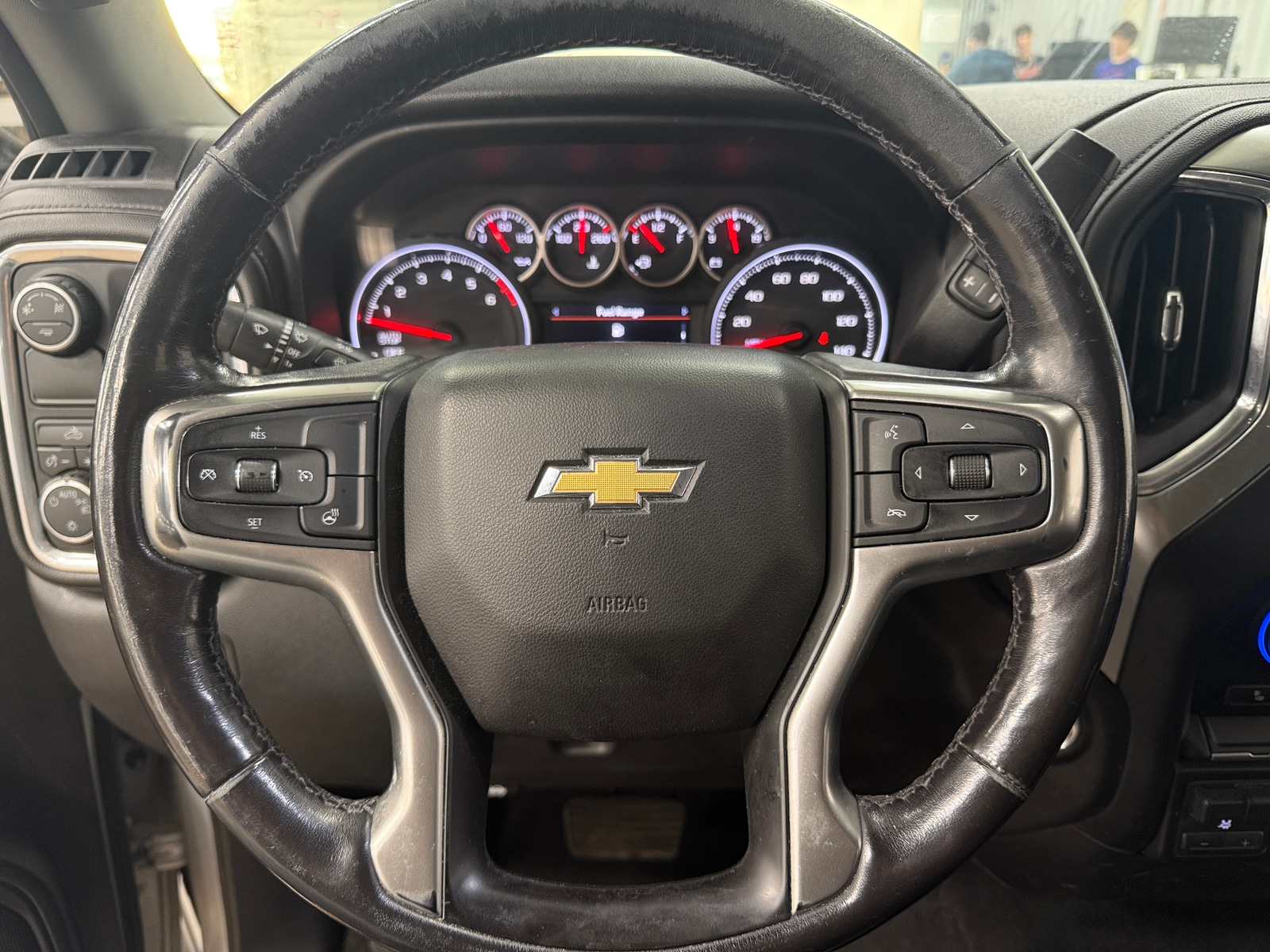 Thumbnail: 2019 Chevrolet Silverado 1500 - 5