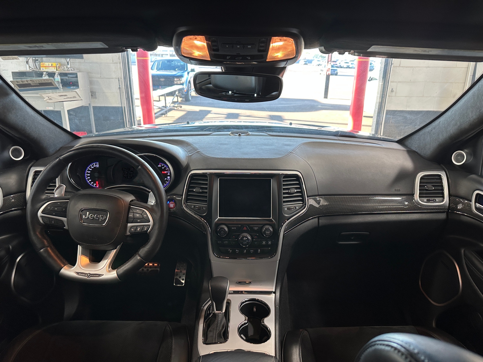 Thumbnail: 2018 Jeep Grand Cherokee - 3