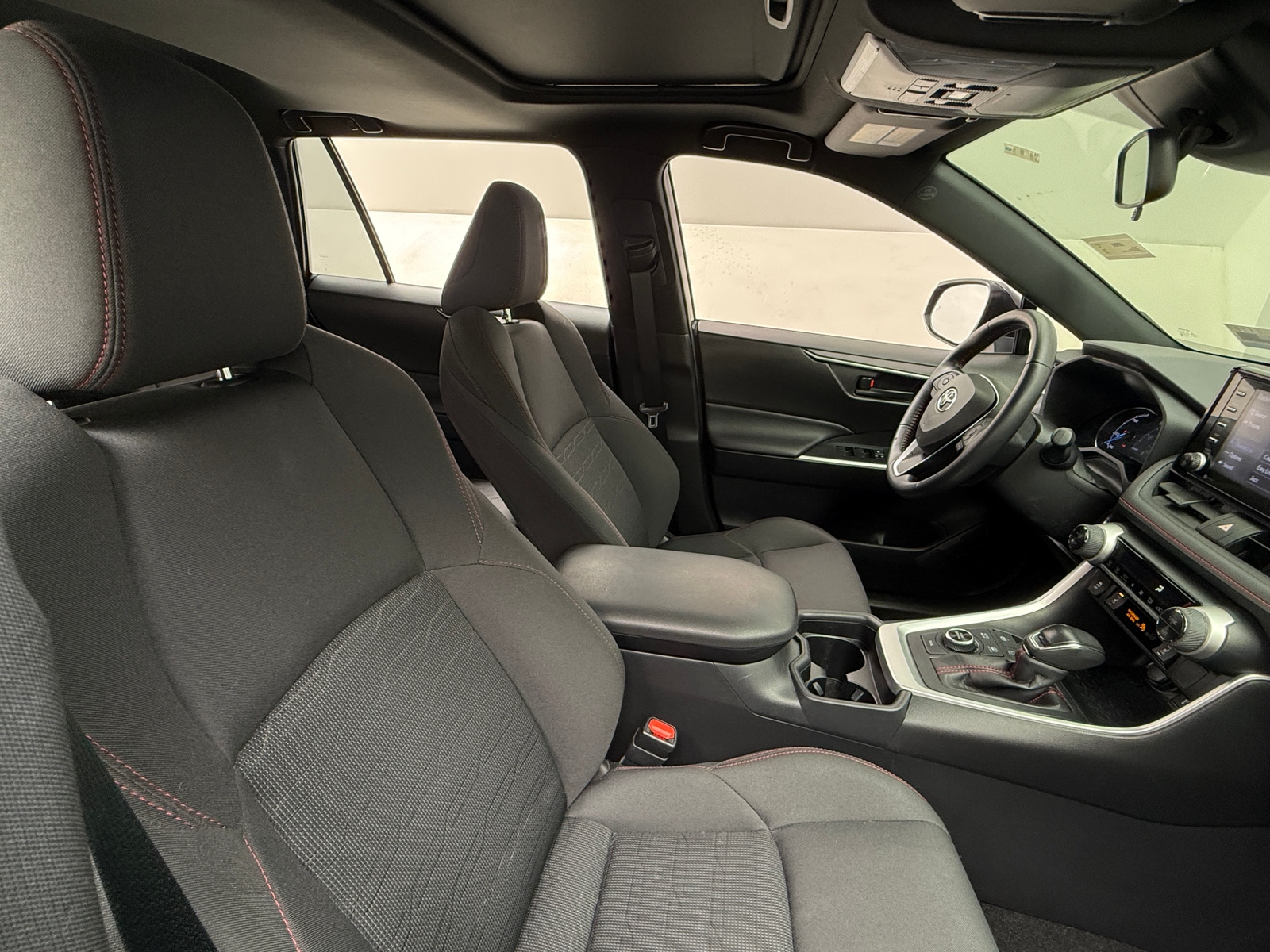 Thumbnail: 2021 Toyota RAV4 - 2