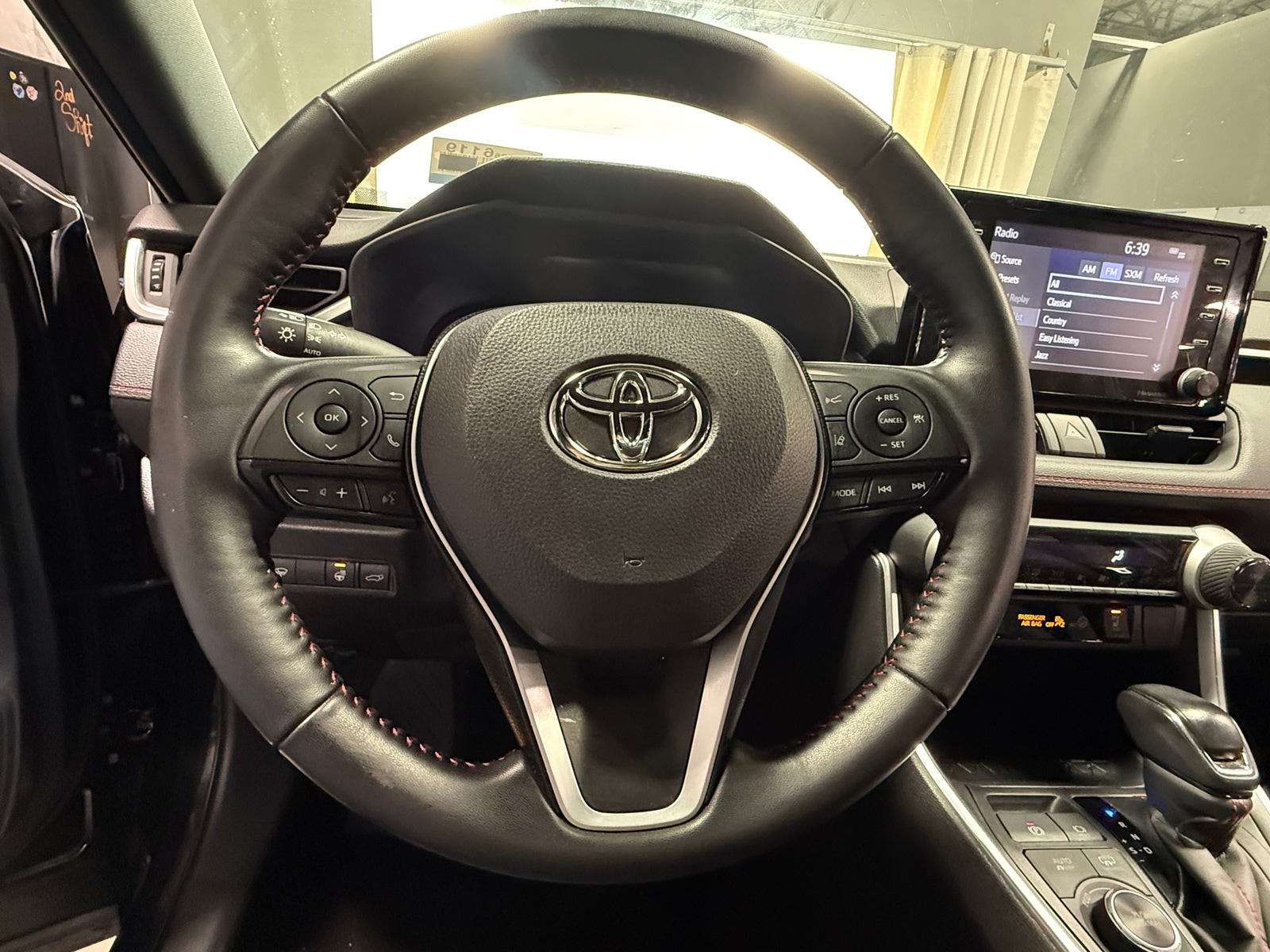 Thumbnail: 2021 Toyota RAV4 - 5