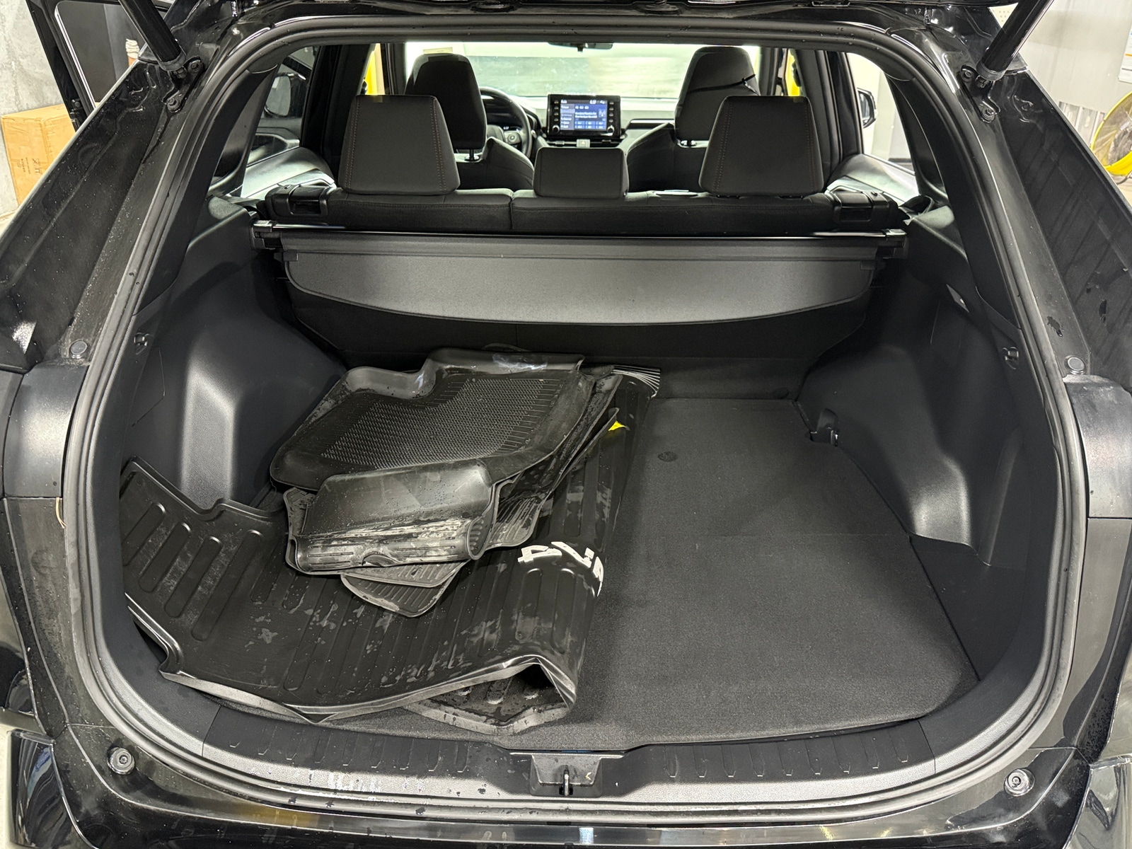 Thumbnail: 2021 Toyota RAV4 - 7