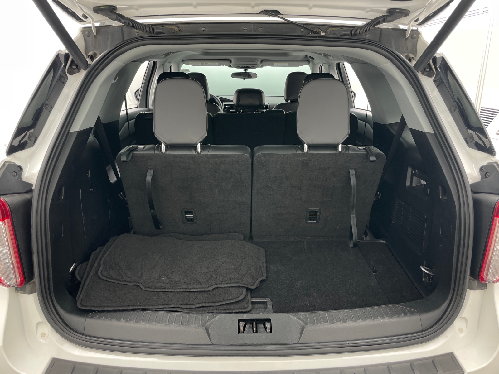 Thumbnail: 2024 Ford Explorer - 7