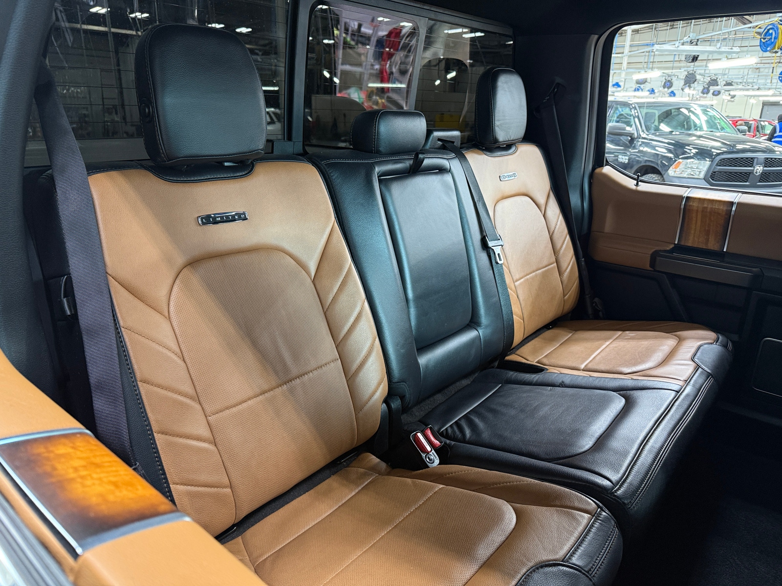 Thumbnail: 2016 Ford Econoline - 5