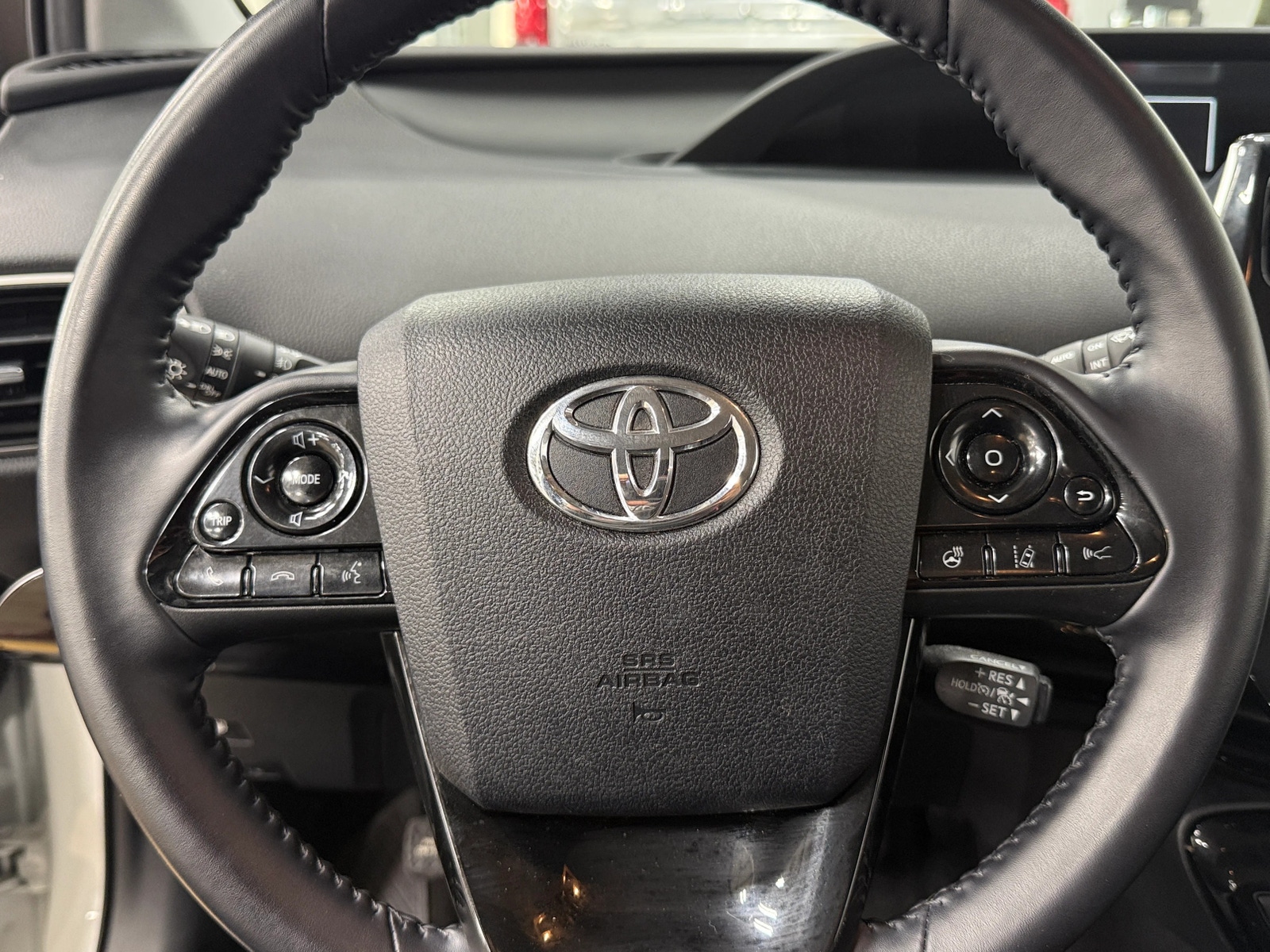 Thumbnail: 2022 Toyota Prius - 5