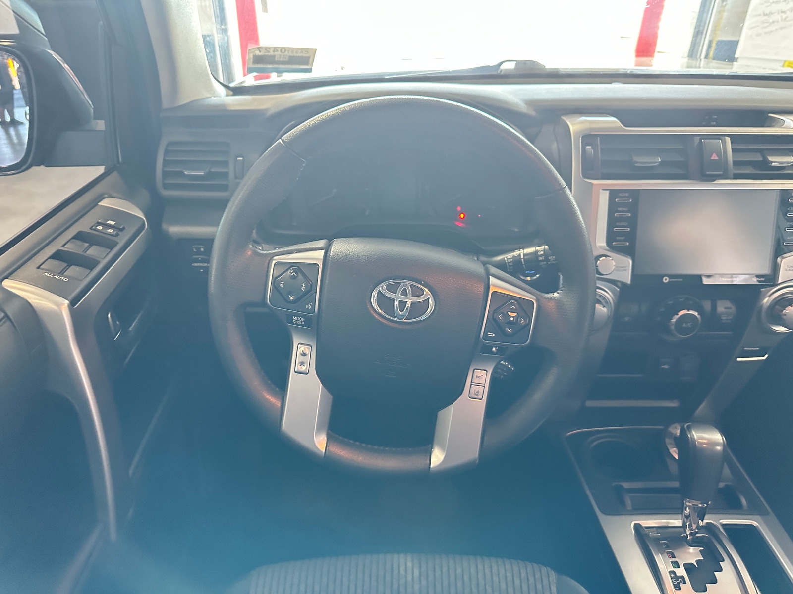 Thumbnail: 2022 Toyota 4Runner - 5