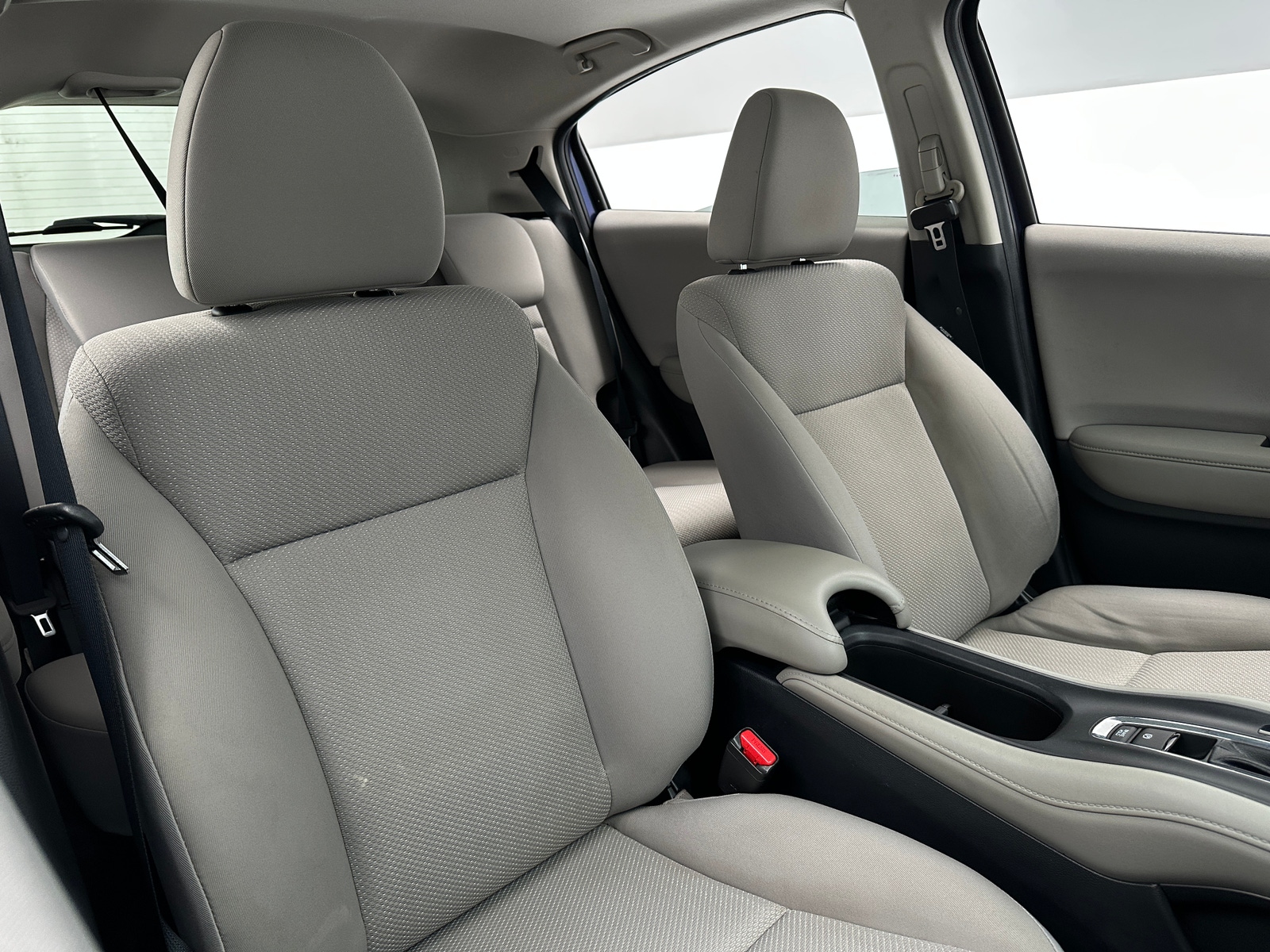 Thumbnail: 2016 Honda HR-V - 2