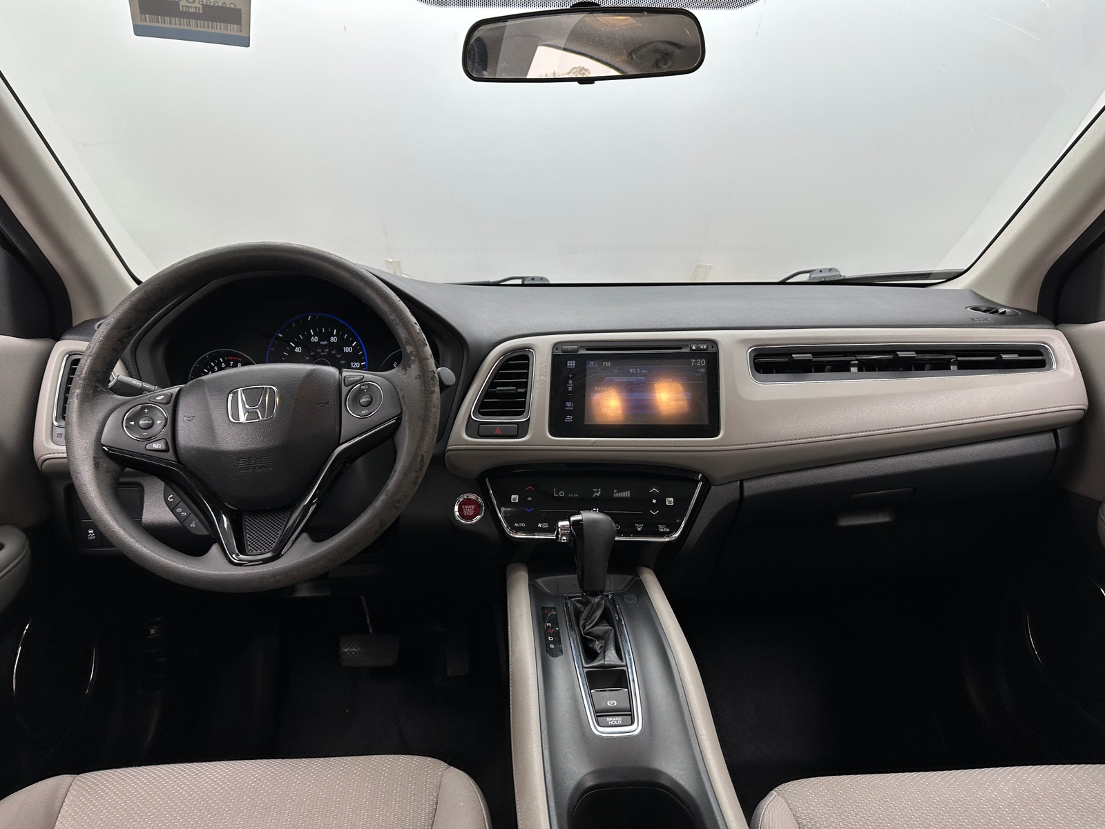 Thumbnail: 2016 Honda HR-V - 3