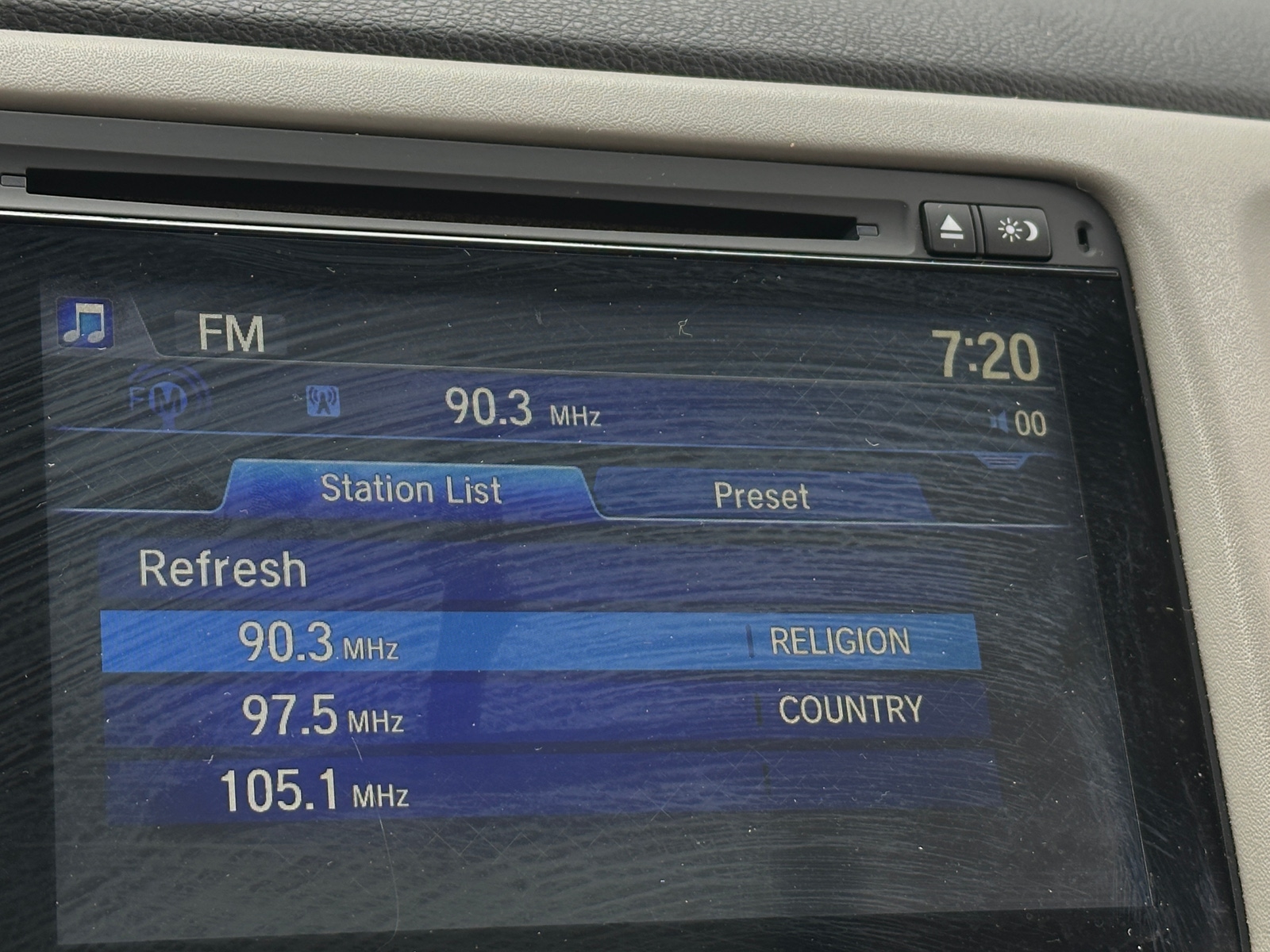 Thumbnail: 2016 Honda HR-V - 4