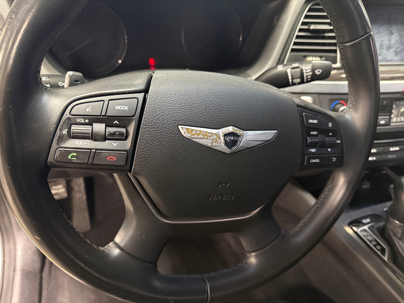 Thumbnail: 2015 Hyundai Genesis - 4