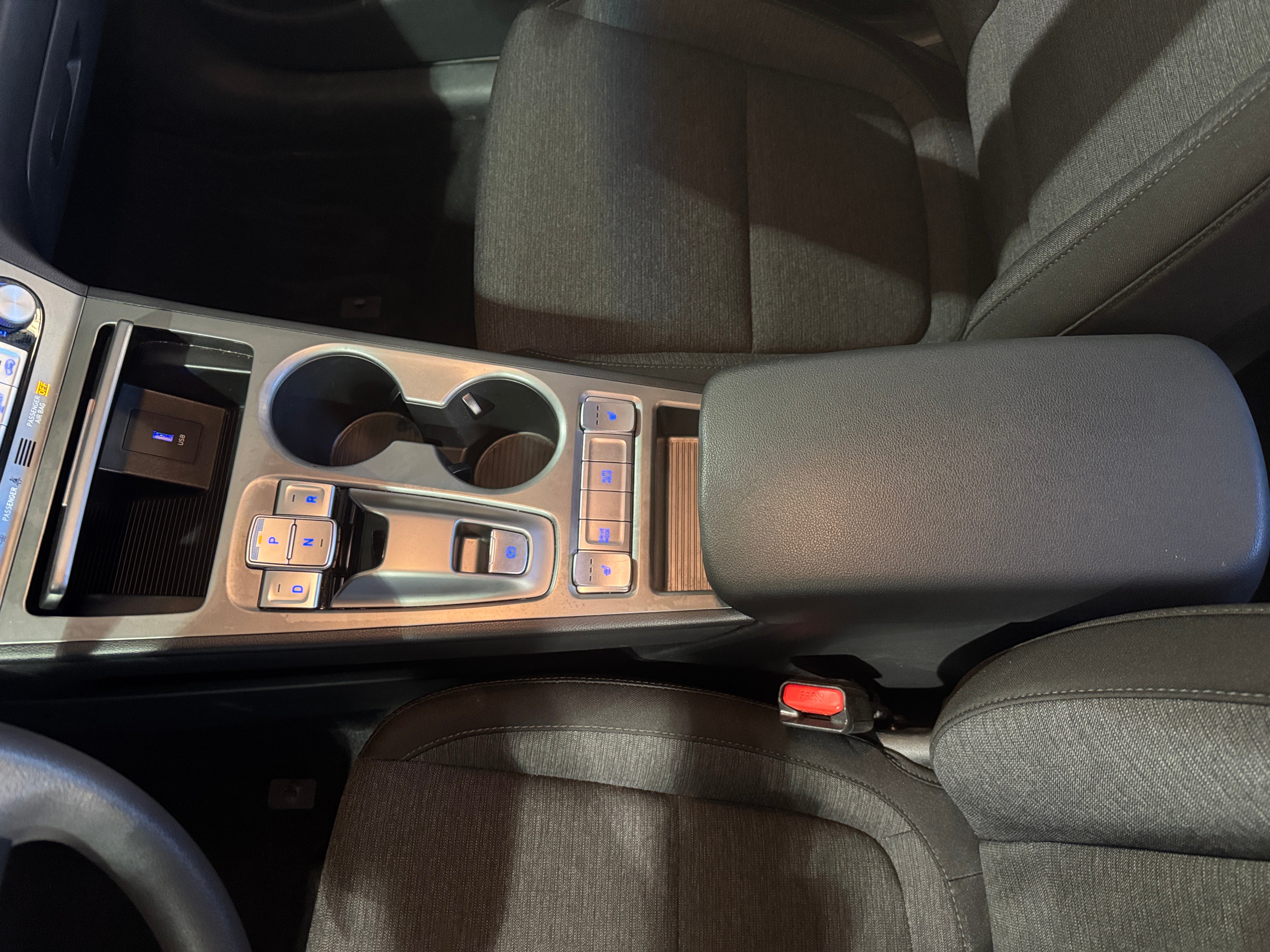 Used 2023 Hyundai Kona EV SE with VIN KM8K23AG9PU166094 for sale in Oak Creek, WI