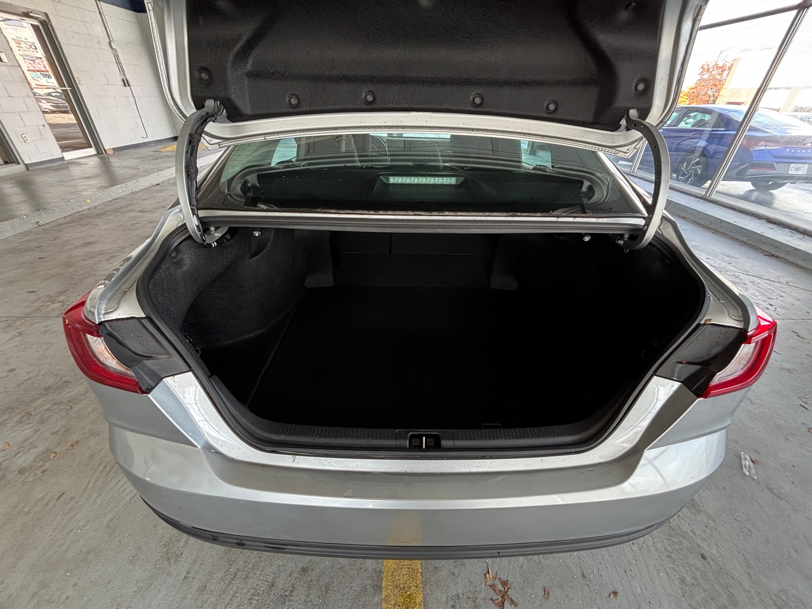 Thumbnail: 2025 Toyota Camry - 6