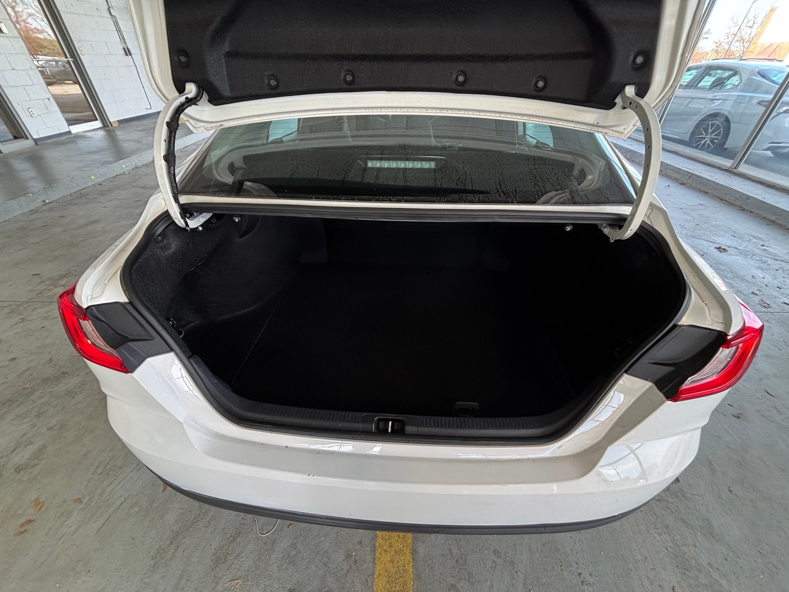 Thumbnail: 2025 Toyota Camry - 6