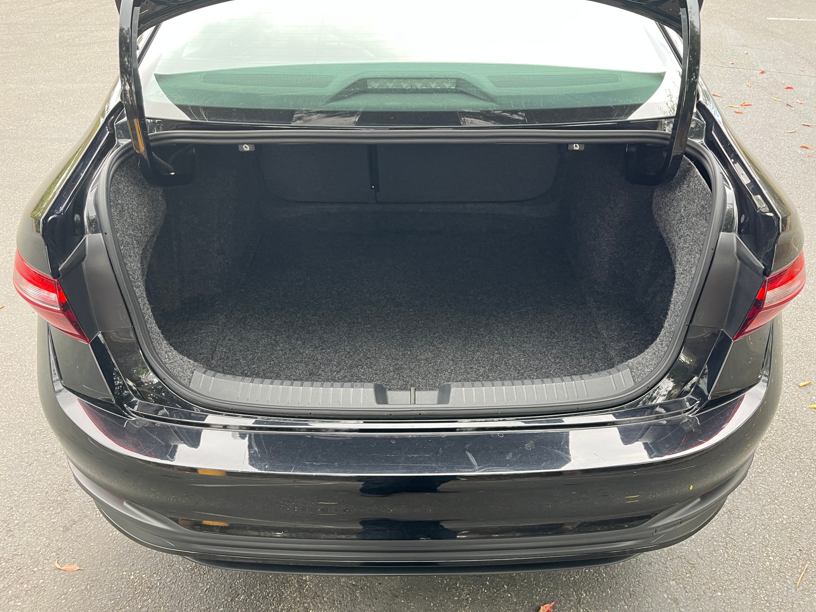 Thumbnail: 2025 Volkswagen Jetta - 6