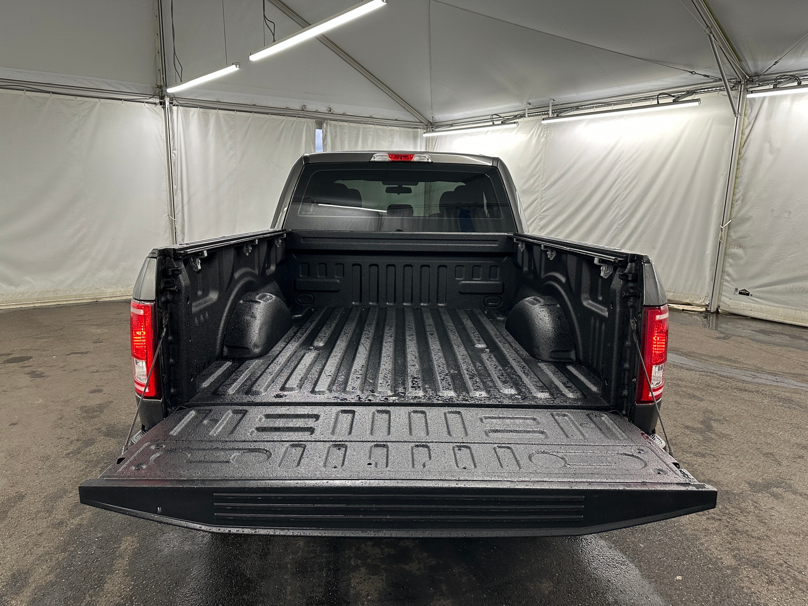 Thumbnail: 2016 Ford Econoline - 7