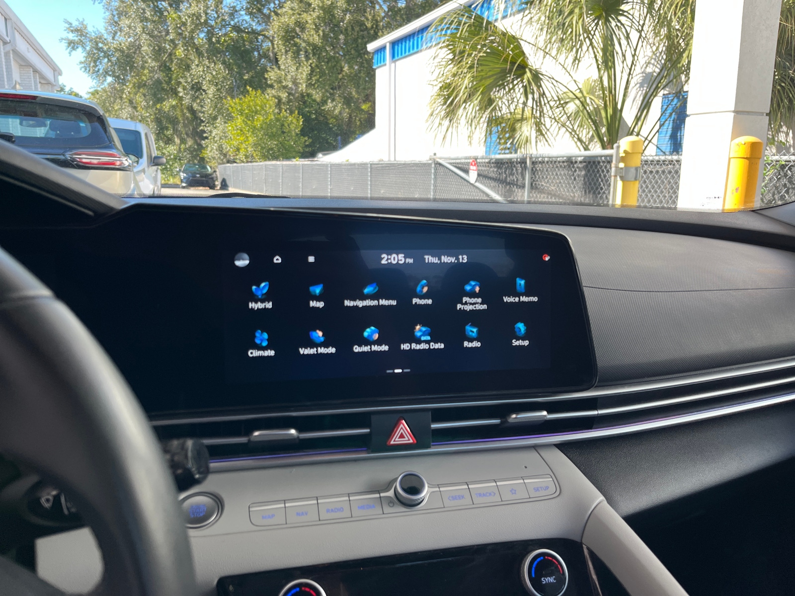 Thumbnail: 2025 Hyundai Elantra - 4