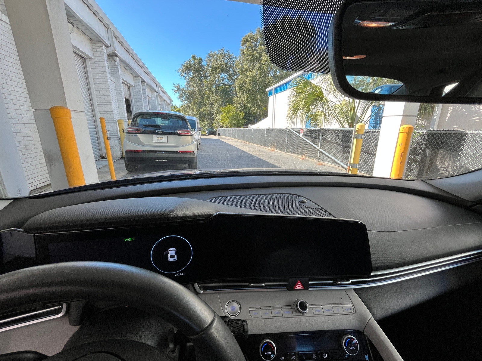 Thumbnail: 2025 Hyundai Elantra - 3