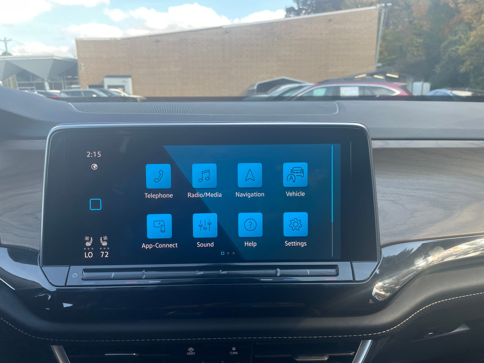 Thumbnail: 2025 Volkswagen Atlas - 4