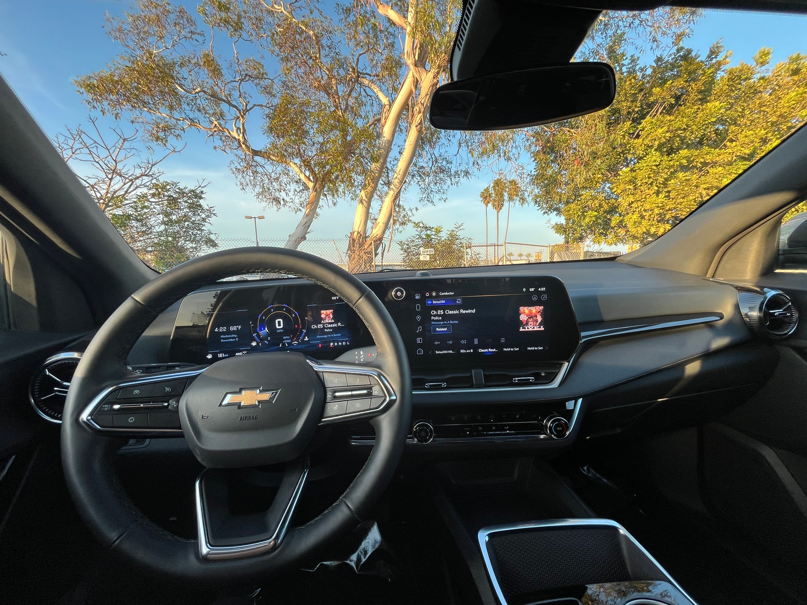 Thumbnail: 2025 Chevrolet Equinox - 3