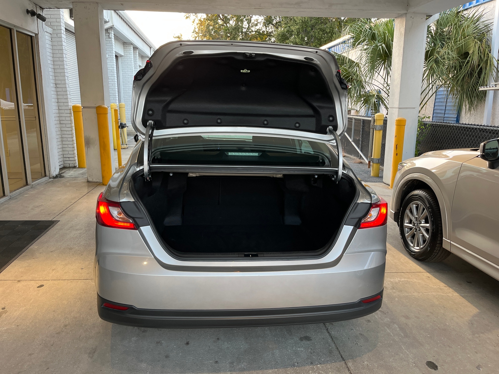 Thumbnail: 2025 Toyota Camry - 6