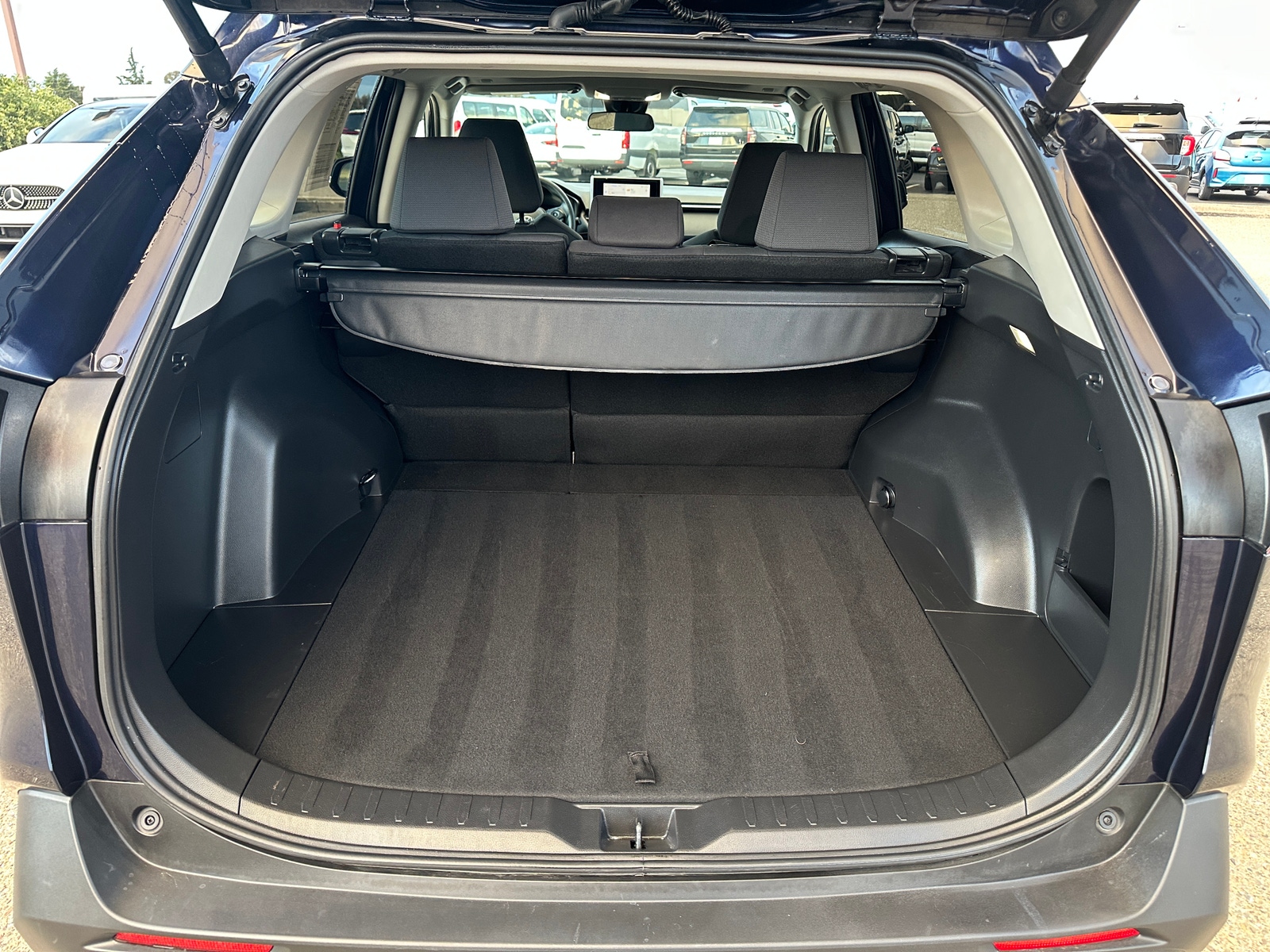 Thumbnail: 2025 Toyota RAV4 - 5