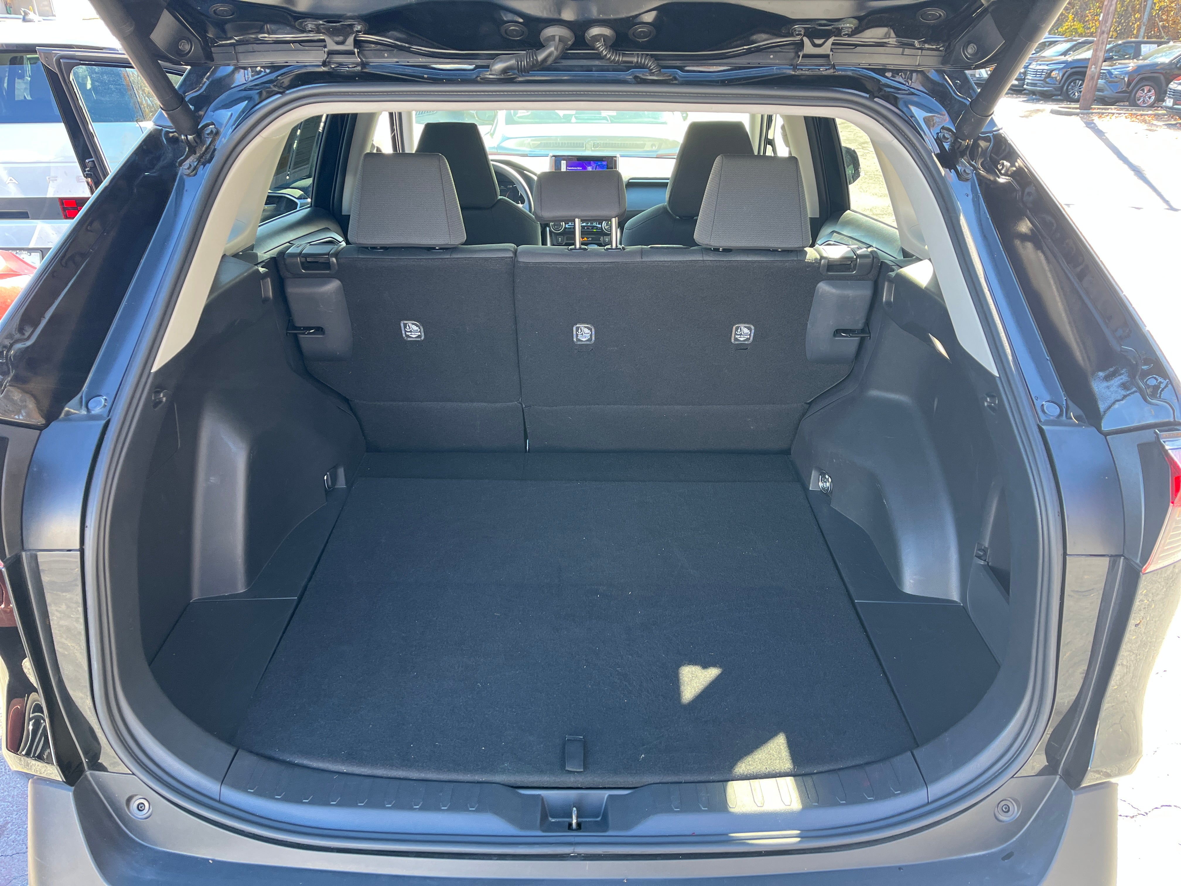 Thumbnail: 2025 Toyota RAV4 - 5