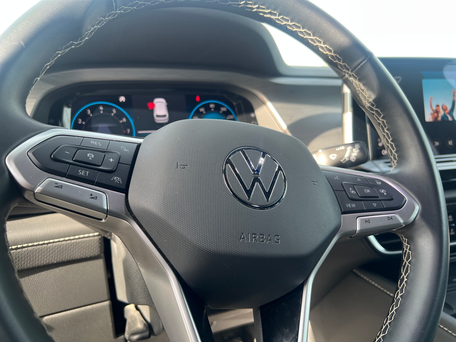 Thumbnail: 2025 Volkswagen Atlas - 4