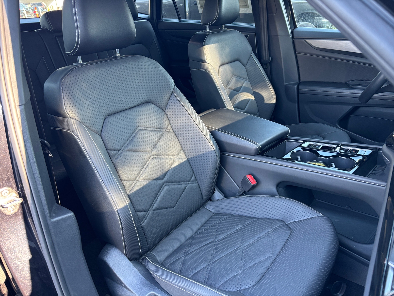 Thumbnail: 2025 Volkswagen Atlas - 2