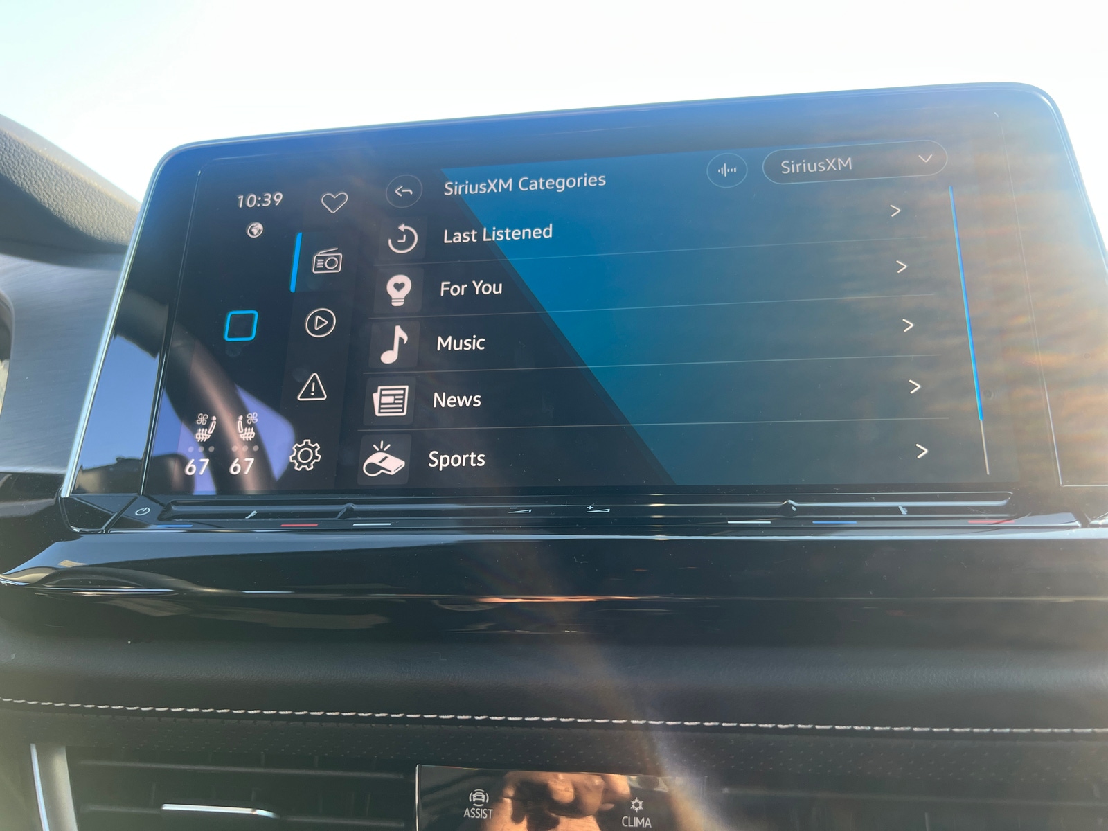 Thumbnail: 2025 Volkswagen Atlas - 3